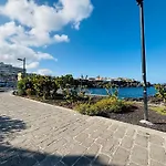 Neptuno Beachfront Retreat With Smart Tvs And Terrace Апартаменты Пуэрто-де-Сантьяго