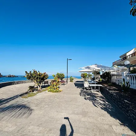 Neptuno Beachfront Retreat With Smart Tvs And Terrace * Пуэрто-де-Сантьяго